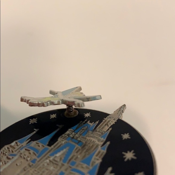 Disney Pin - Picture 3 of 3